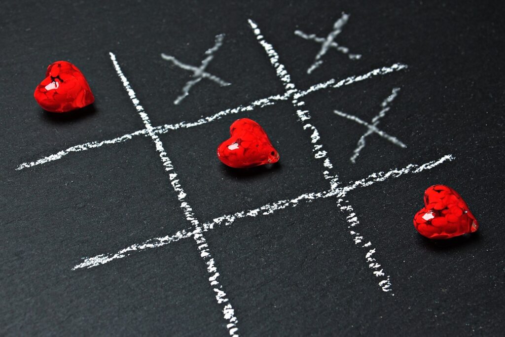 tic tac toe, heart, game-Expectations in a New Relationship