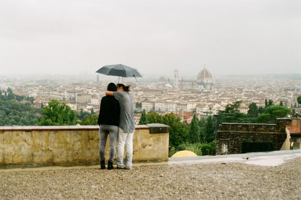 Photograph of a Couple Kissing Under an Umbrella-Make Him Helplessly Obsessed with You