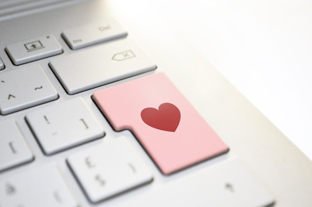heart, love, keyboard-Red Flags I Ignored While Dating My Ex-Boyfriend