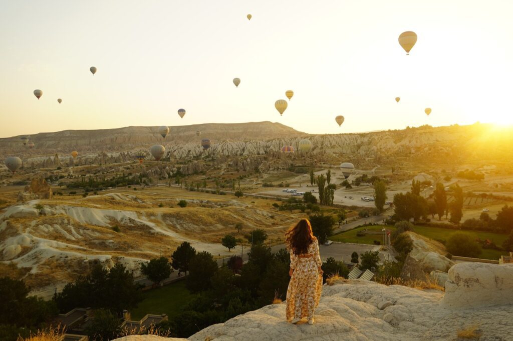 hot air balloons, valley, girl-Red Flags I Ignored While Dating My Ex-Boyfriend