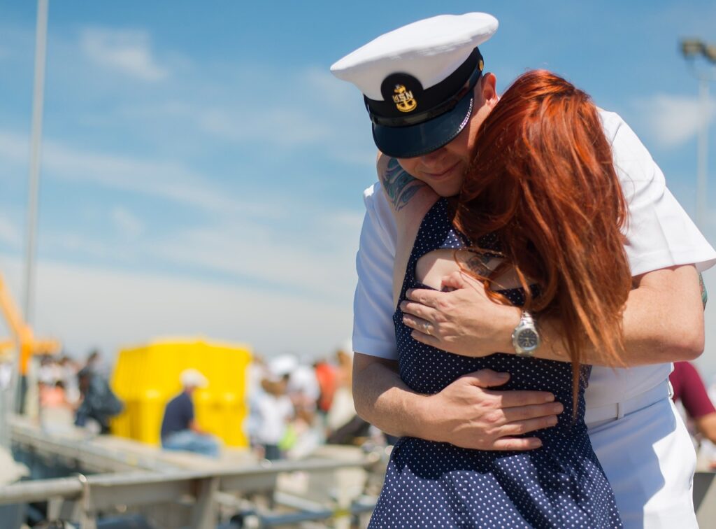 veterans, navy, deployment-Flirting Tips for Women