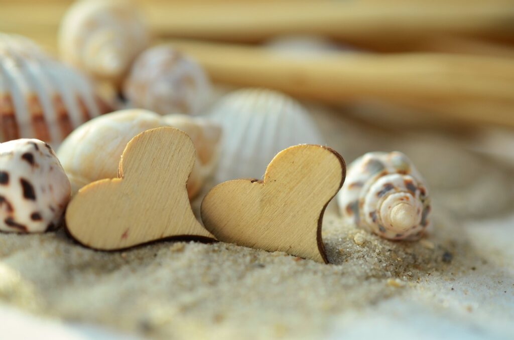 sand, hearts, wood-Deal With A Breakup