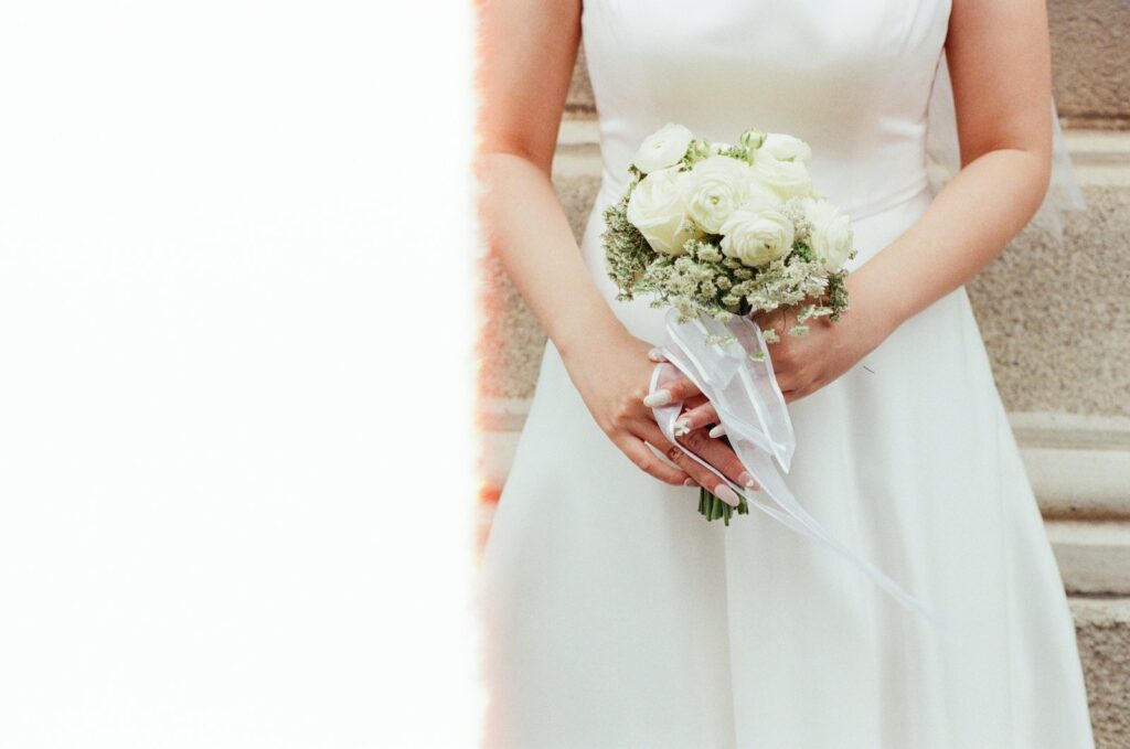 Free stock photo of bouquet, bridal, bride
Staying in a Loveless Marriage