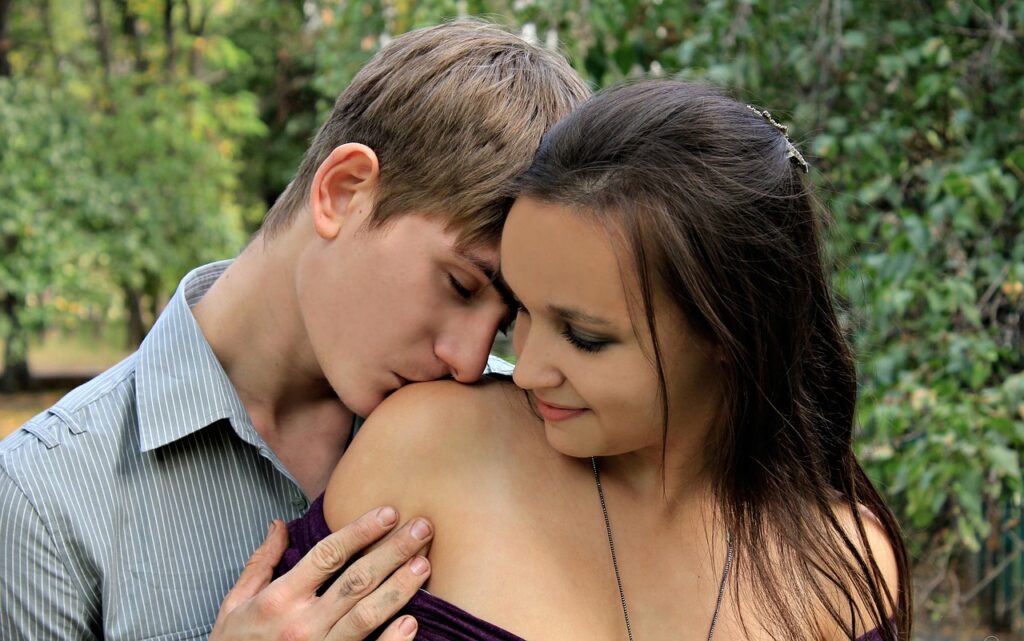 young woman, boy, kiss-Why PDA is Important