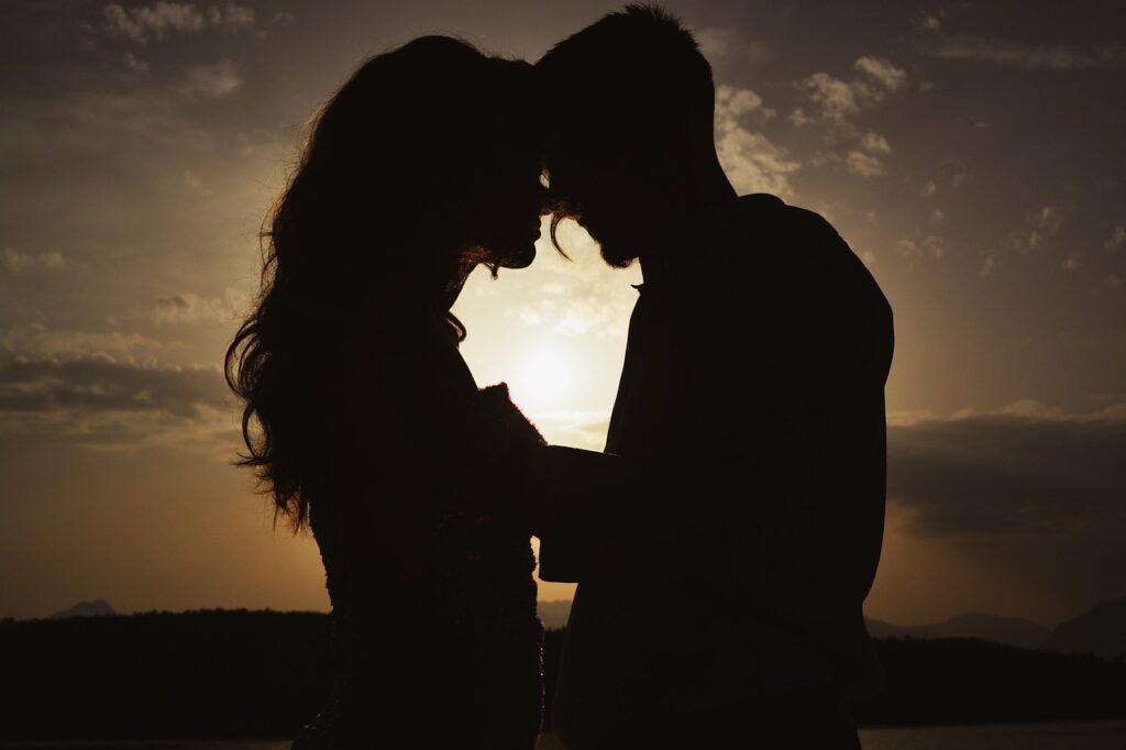 couple, silhouette, love-Manifest Your Soulmate